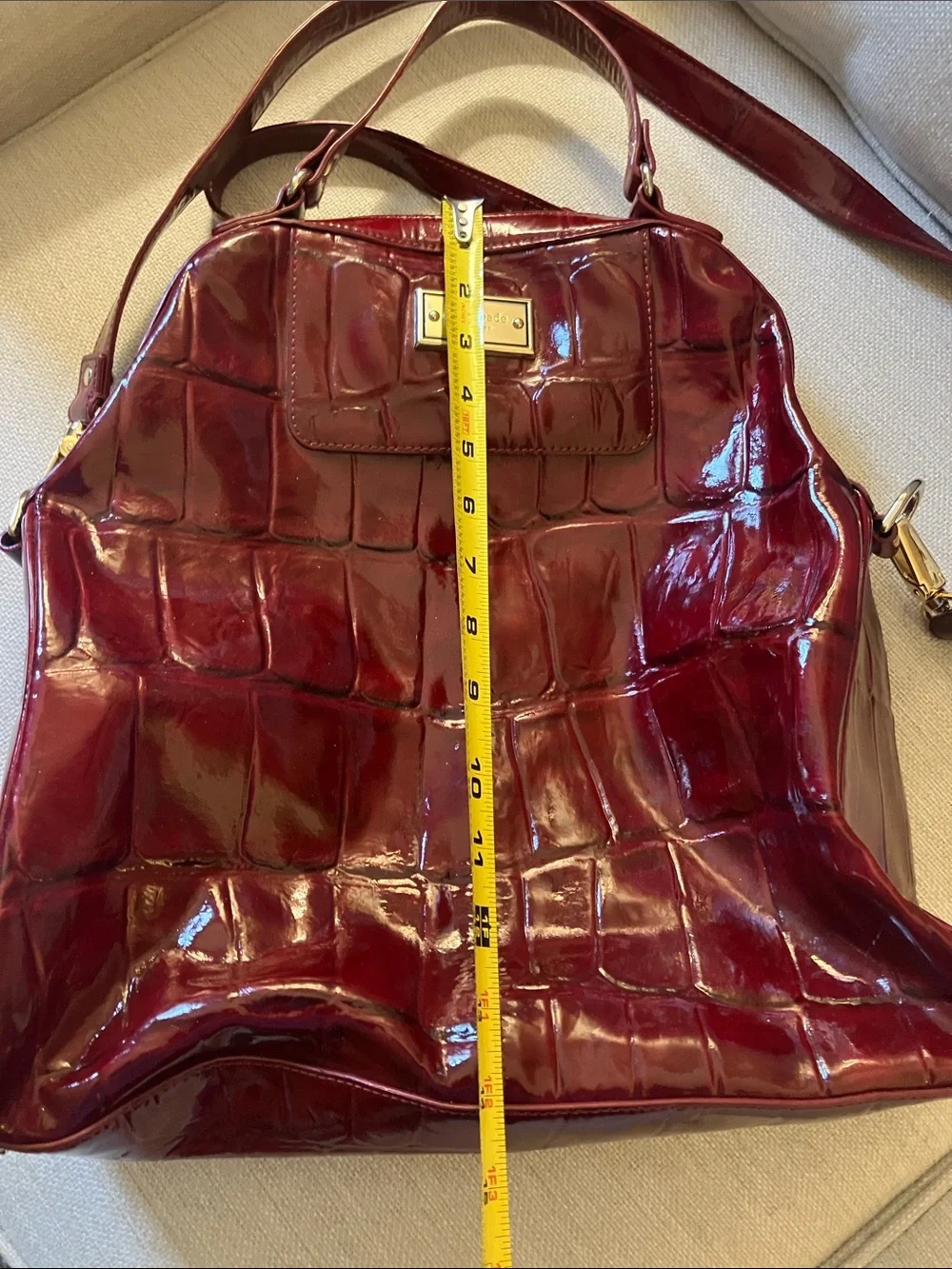 kate spade burgundy wine red patent leather embossed lg shoulder hand bag rare